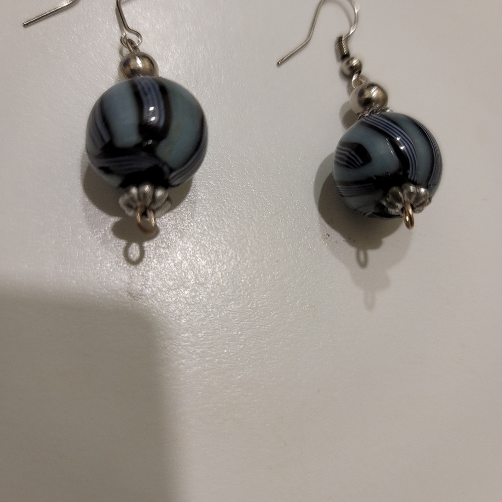 EARRINGS - Picture 2 of 5